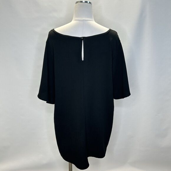 Torrid Blouse Women's Size 2 Black Short Sleeve Shirt Plus Size Eyelet Detail - Picture 4 of 10